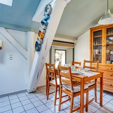 Wehost - Toits - Air-conditioned Duplex - 8 People 4 Bedroom *
