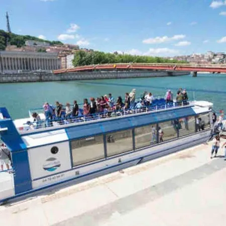 Wehost - Toits - Air-conditioned Duplex - 8 People 4 Bedroom Lyon